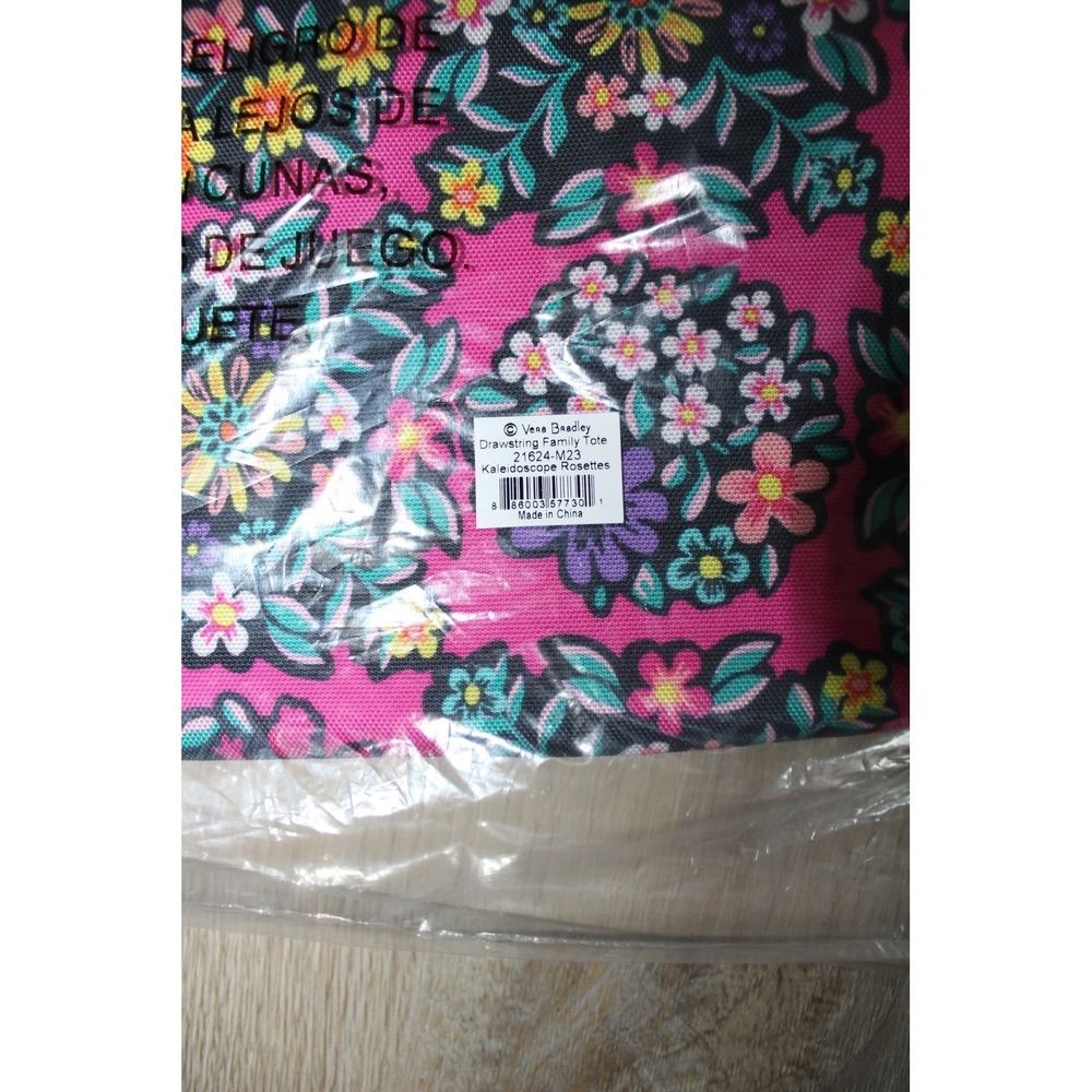 Vera Bradley Drawstring Family Tote Kaleidoscope Rosettes Pink Floral Beach Bag
